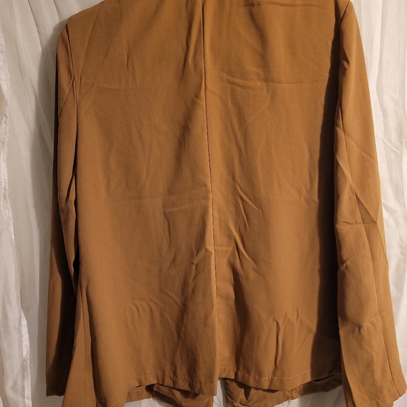 Set of blazer and pants - Picture 5 of 8